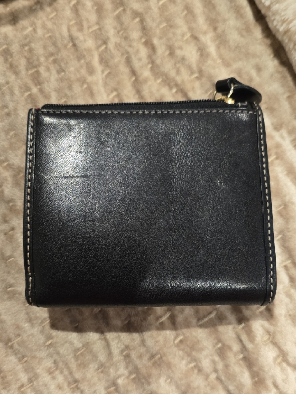 Coach Black Leather Turnlock Wallet with Gold Hardware - Picture 2 of 5